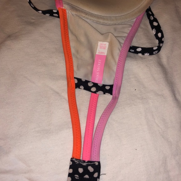 Victoria's Secret swim top 34DD - Picture 4 of 4